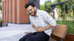Read more about the article How to Distinguish Between Gallstones and Gas Pain?